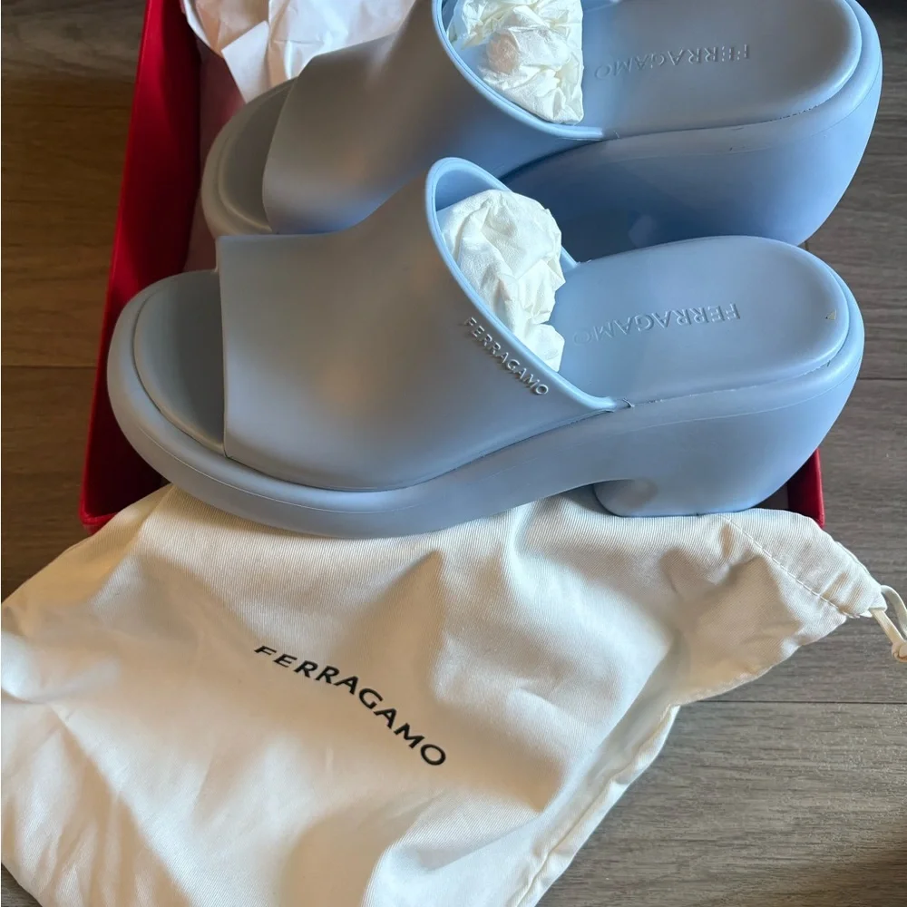 Salvatore Ferragamo Deva Sandals - Picture 5 of 8